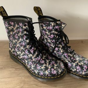 Floral Dr. Marten Boots